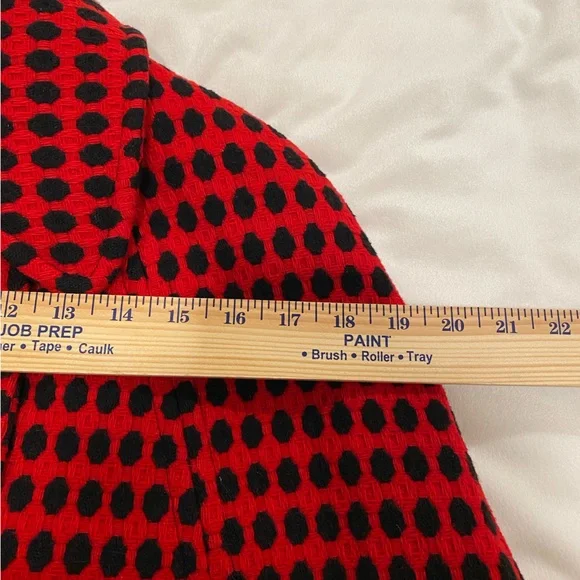 MILLY Beautiful Red & Black Circle Check 100% Wool Cape Lined Rare